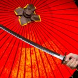 紅い番傘と剣